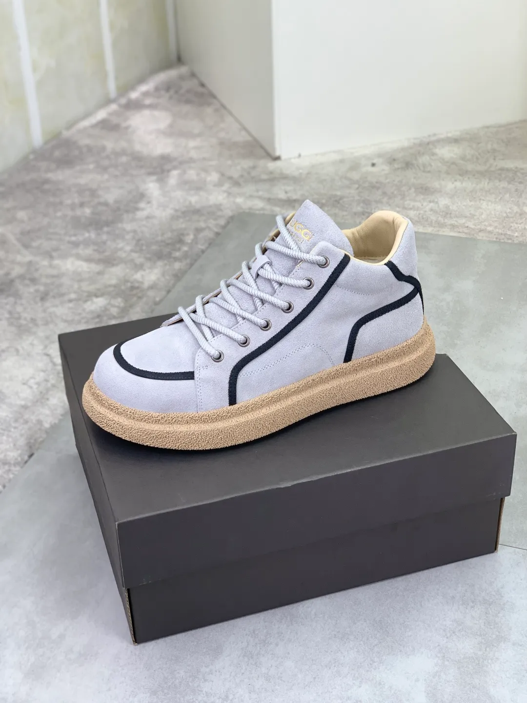 Men's men's shoes 💰P580 new arrival 🆕🆕🆕 IUGGI clown casual sneakers, the sultry clown feels like a visual, 26-year upgrade, suede, light and comfortable, versatile style, wool lining, comfortable and warm, rubber outsole, non-slip and firm size: 39-44, three colors 968-3
